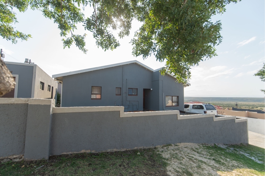 3 Bedroom Property for Sale in Kwamagxaki Eastern Cape